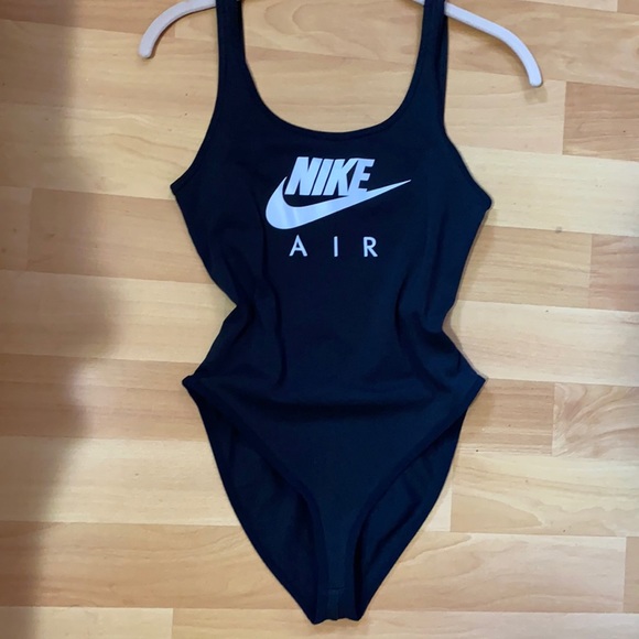 nike air bodysuit long